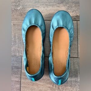 Tieks Tahitian Pearl Leather Flats Size 9